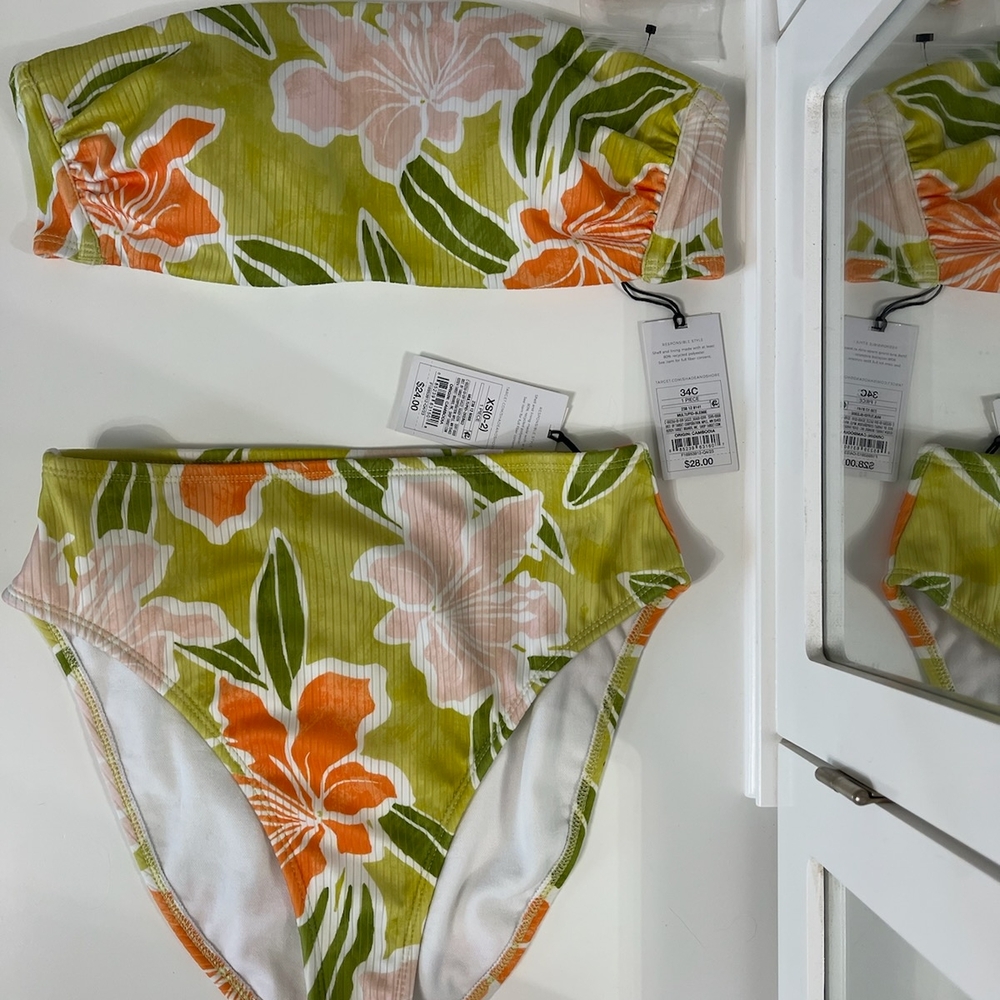 Bikini Set Green and Orange Floral. Bandeau Top=34C. Bottom=XS
